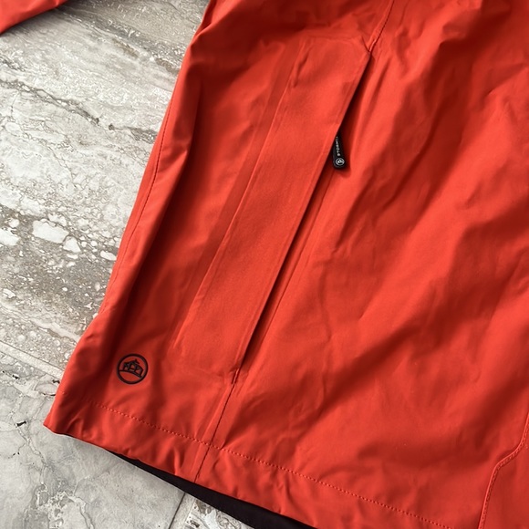 Stormtech Performance Red Precision SoftShell Jacket Size XL New w/Tag MSRP $260 - Picture 8 of 13